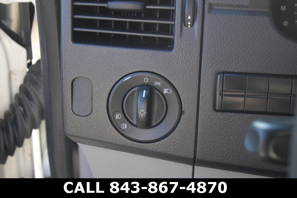 Used 2015 Freightliner Sprinter 3500 image 42