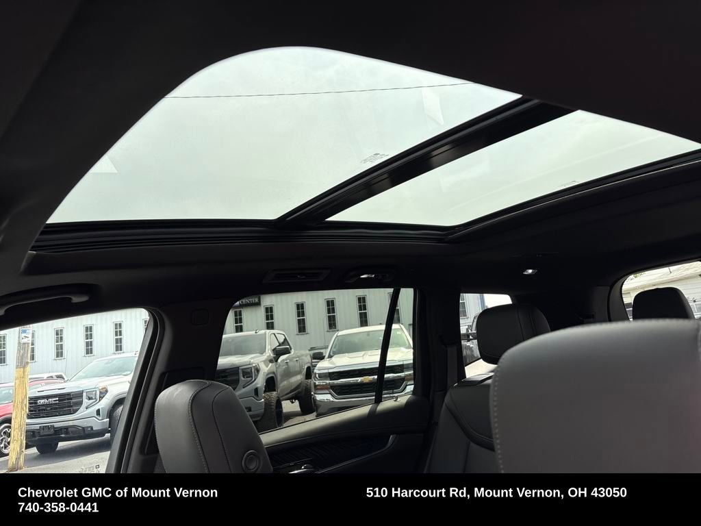 Used 2025 Cadillac XT6 Premium Luxury image 22