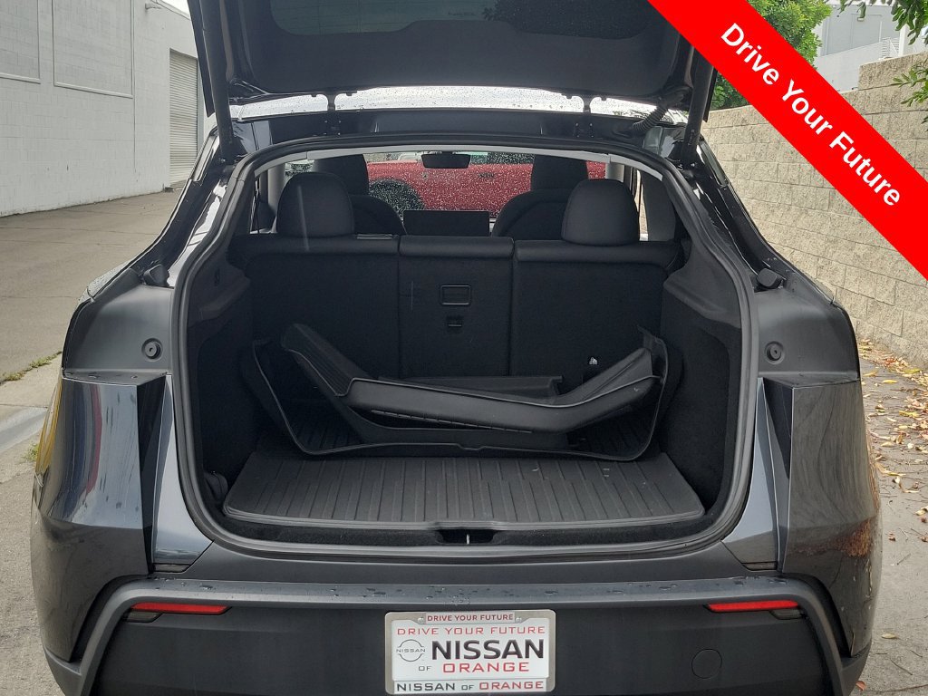 Used 2026 Tesla Model Y 2WD image 21