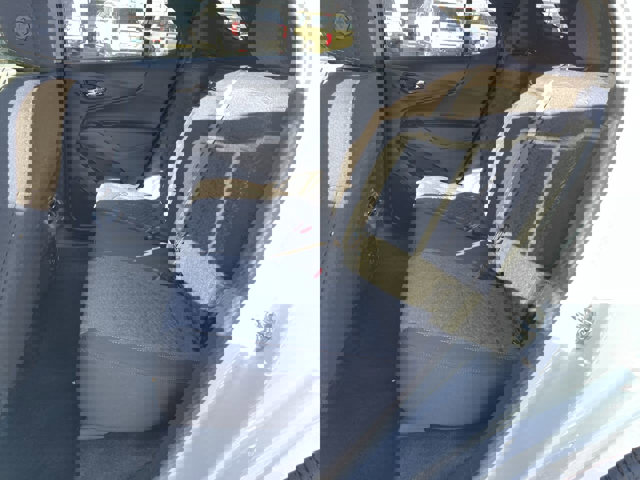 Used 2024 Chevrolet Equinox LT w/ LPO, Floor Liner Package image 24