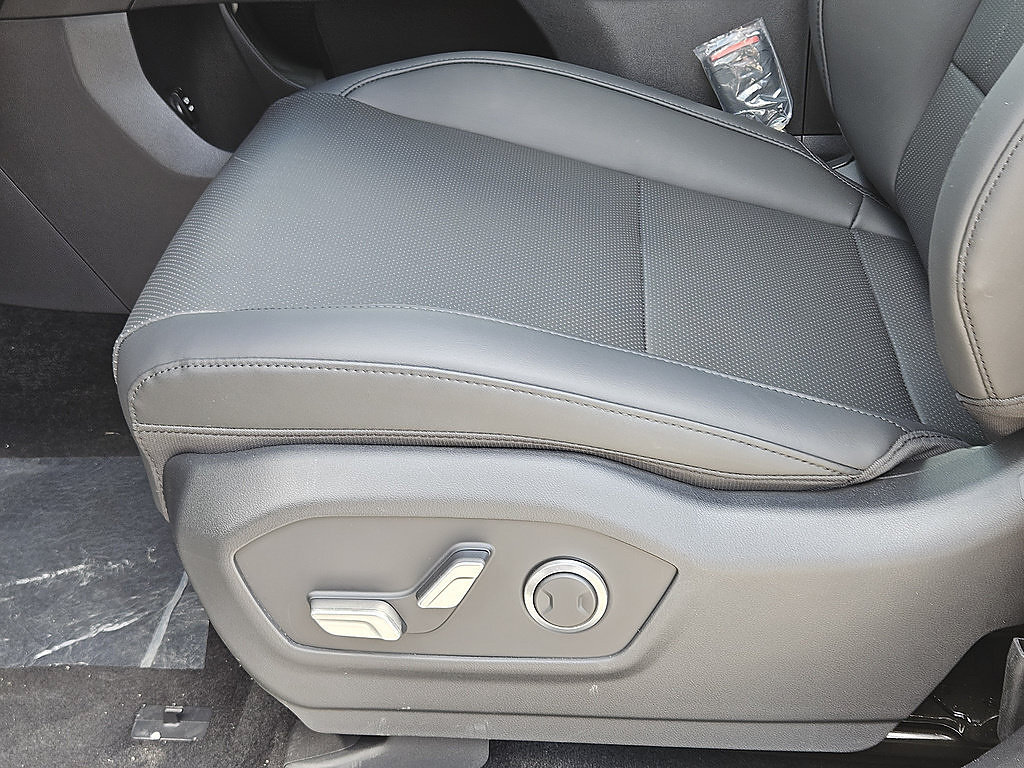 New 2026 Hyundai Santa Fe XRT AWD/4WD image 24