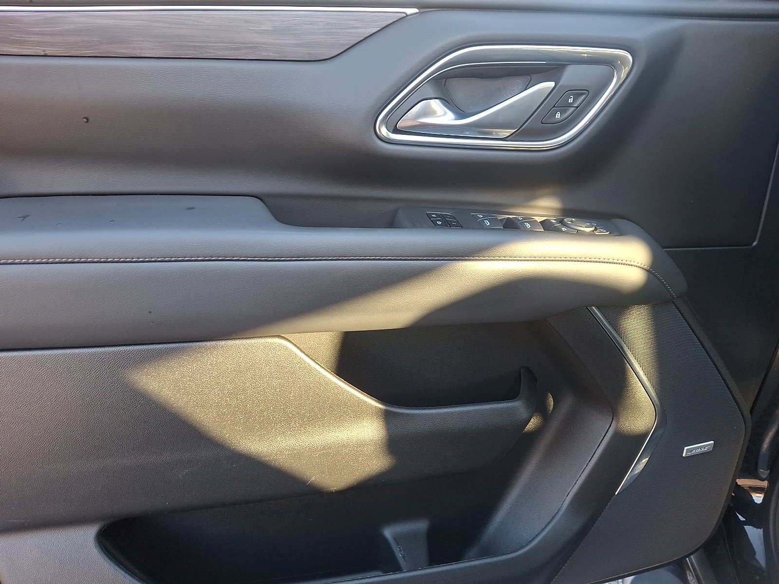 Used 2023 Chevrolet Tahoe Z71 w/ Luxury Package image 13