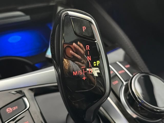 Used 2018 BMW M550i xDrive AWD/4WD image 45
