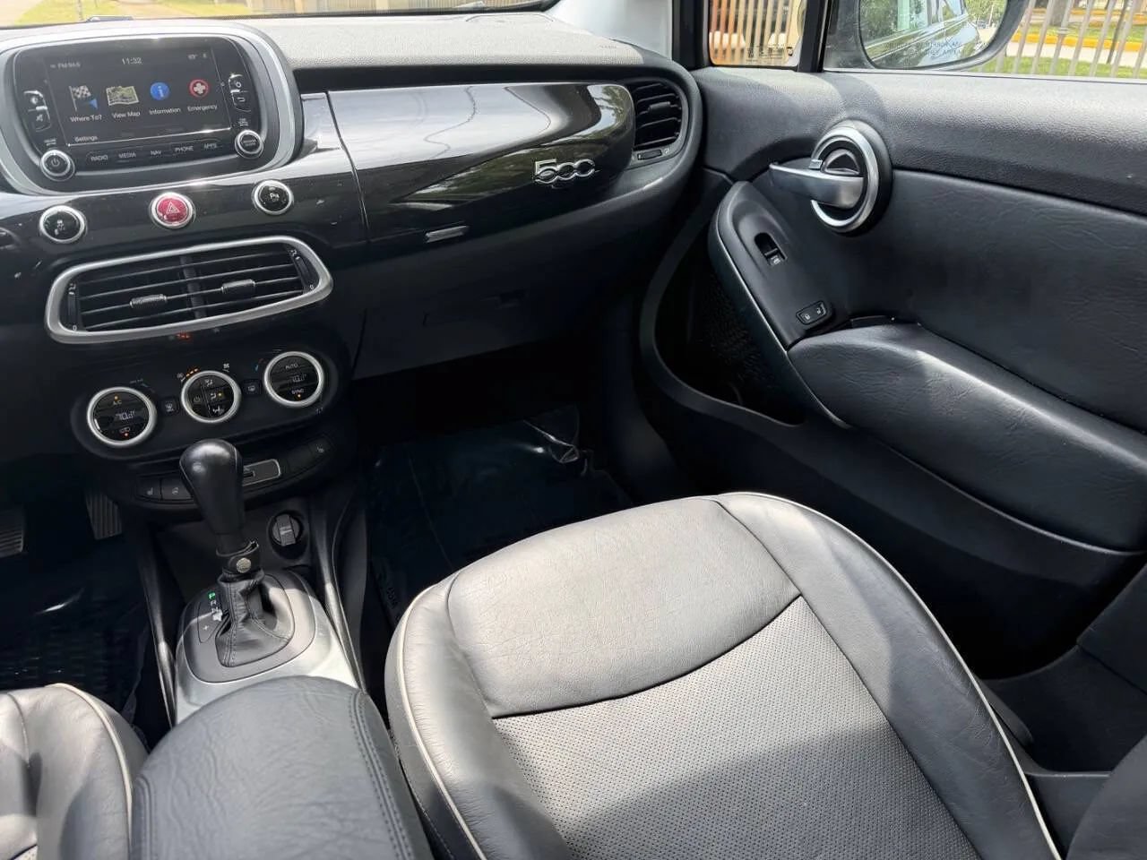 Used 2017 FIAT 500X Lounge w/ Lounge Premium Package (FWD) image 16