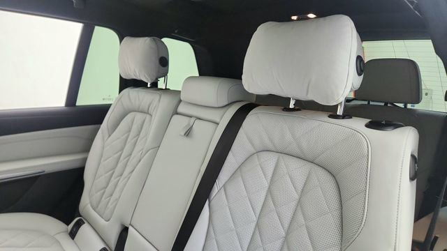 Used 2026 BMW X7 xDrive40i image 35
