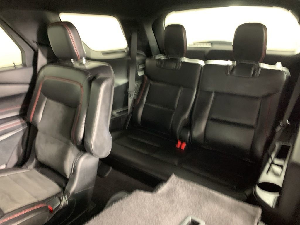 Used 2022 Ford Explorer ST-Line w/ Class IV Trailer Tow Package image 32