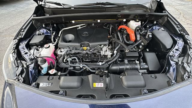 Used 2021 Toyota Venza LE image 40