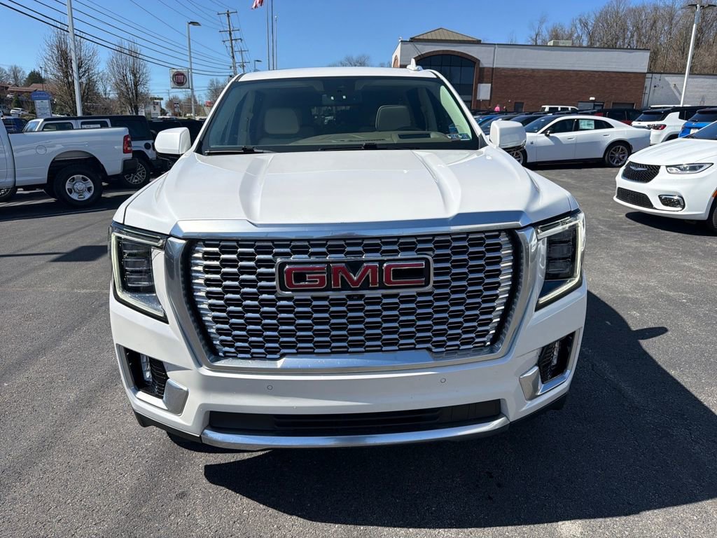 Used 2024 GMC Yukon XL Denali image 2