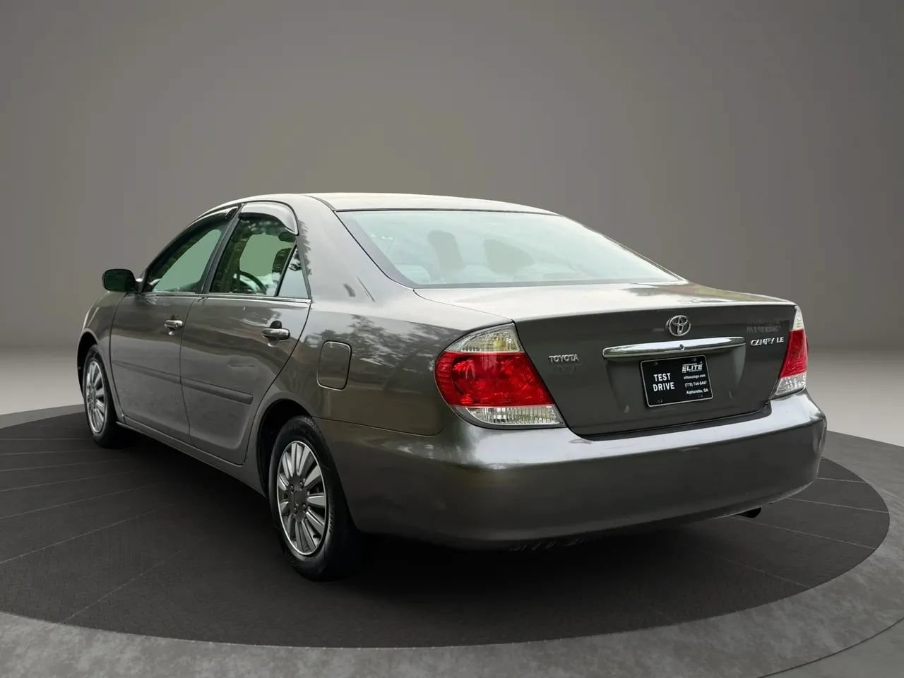 Used 2006 Toyota Camry LE FWD image 6