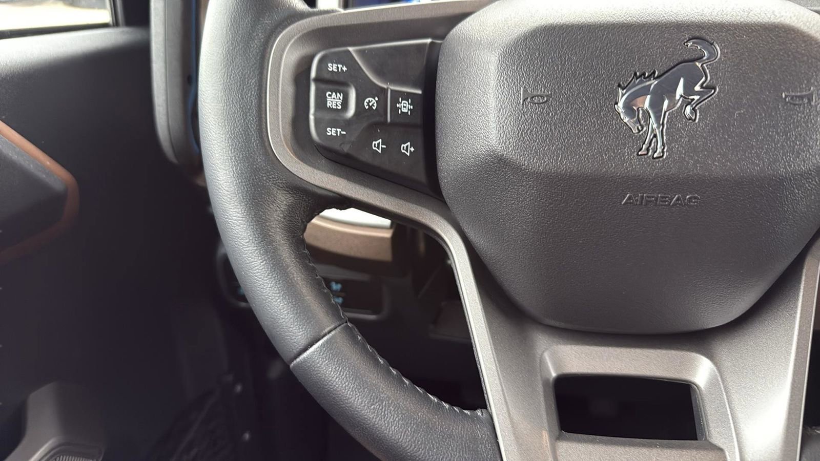 Used 2023 Ford Bronco Outer Banks image 17