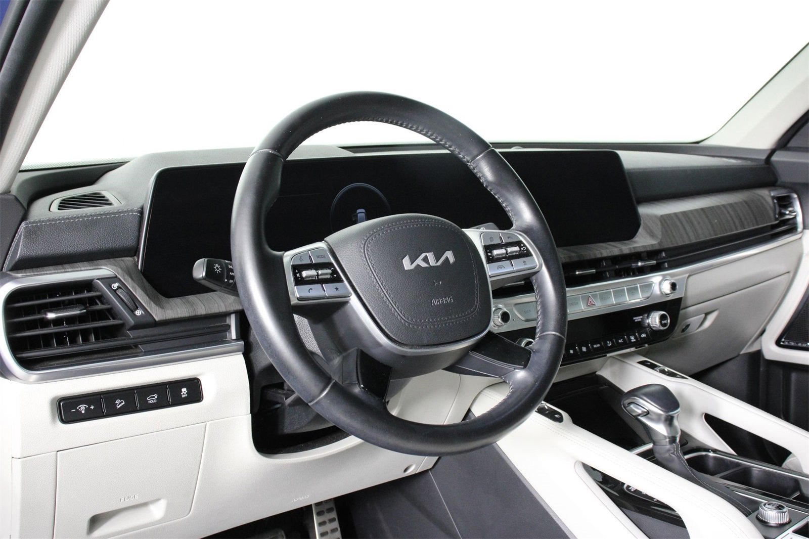 Used 2023 Kia Telluride SX image 14
