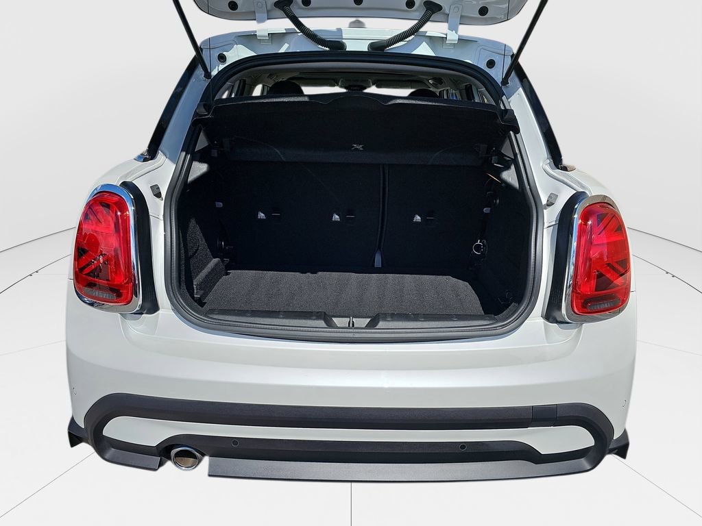 Used 2023 MINI Cooper 4-Door Hardtop image 21