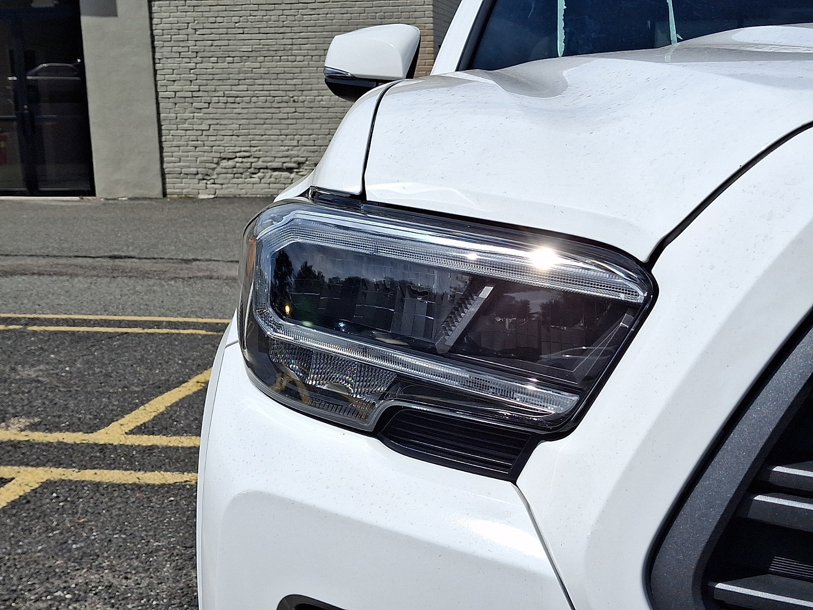 Used 2023 Toyota Tacoma TRD Sport AWD/4WD image 9