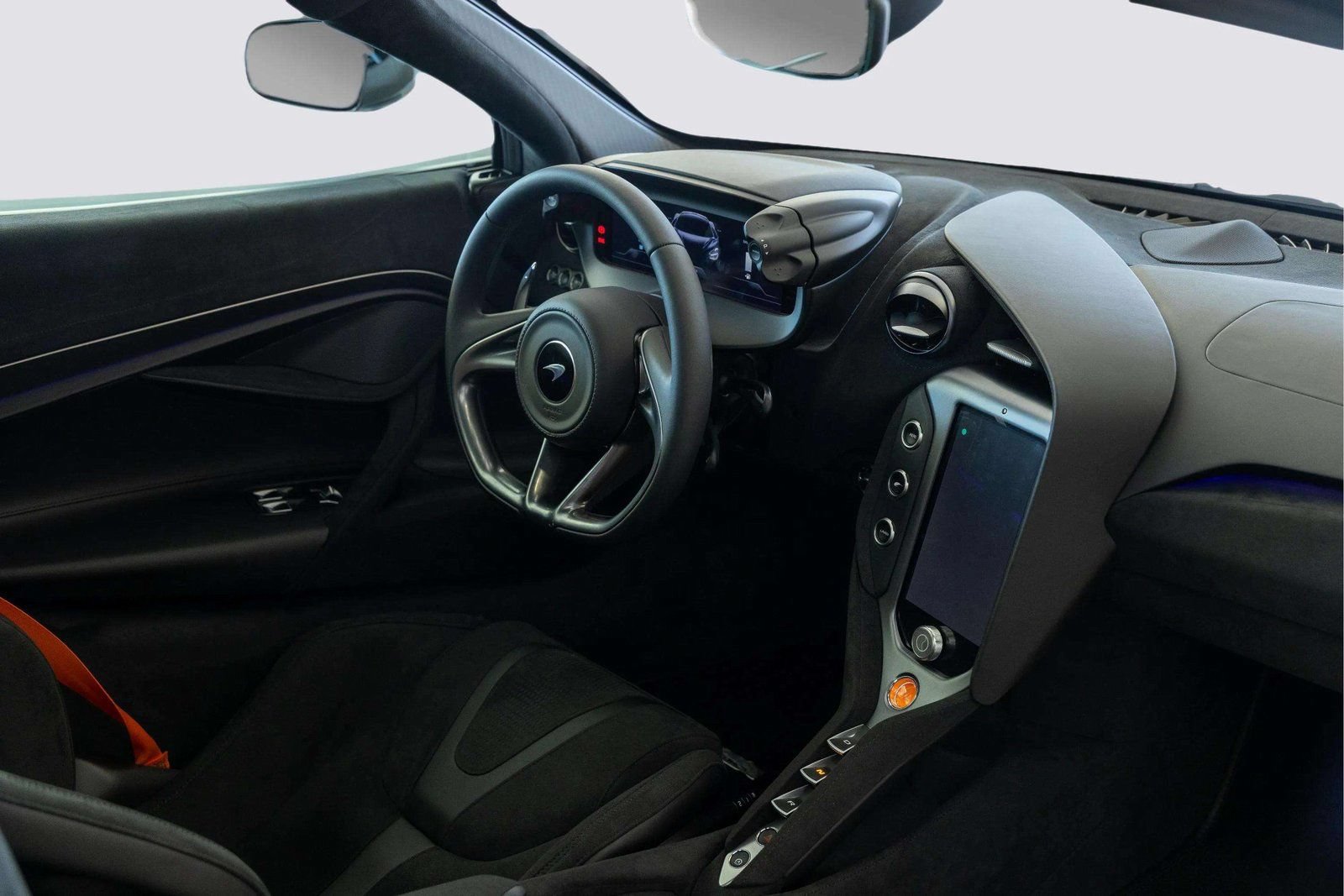 New 2026 McLaren 750S RWD image 37