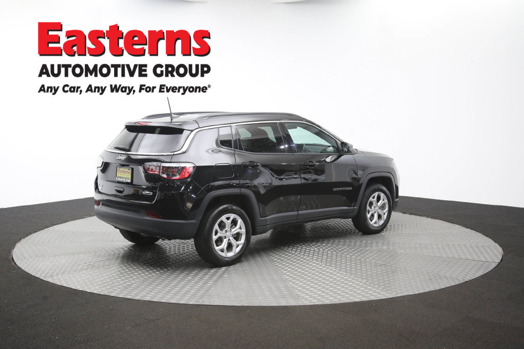 Used 2024 Jeep Compass Latitude AWD/4WD image 43