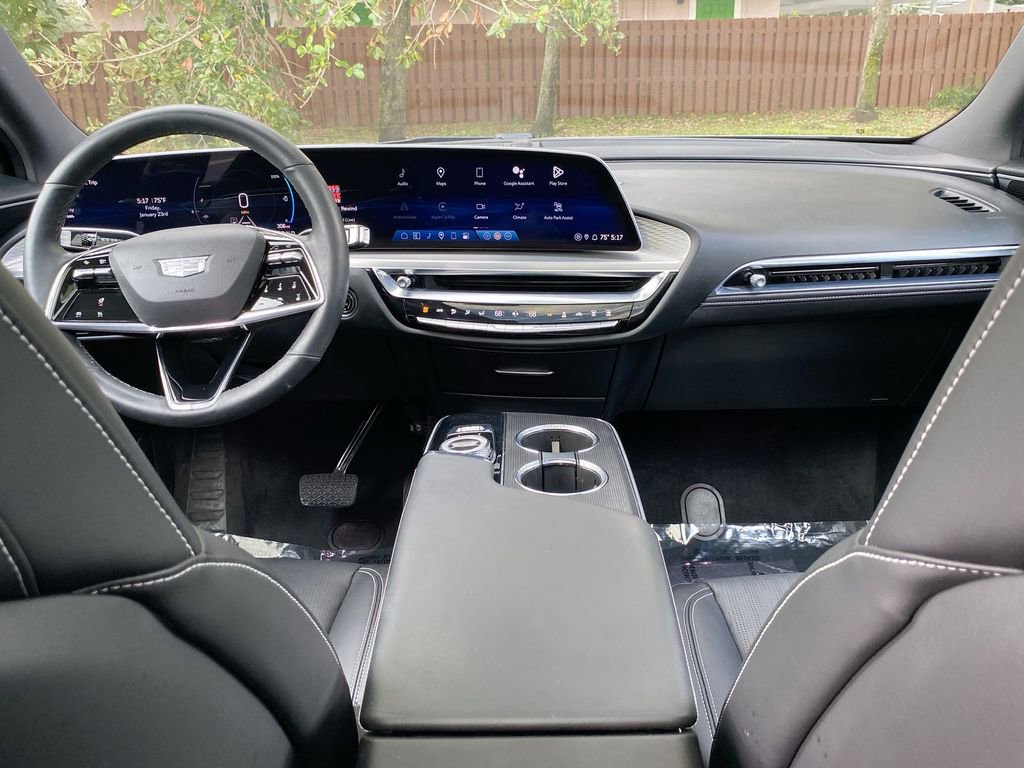 Used 2024 Cadillac Lyriq Sport image 24