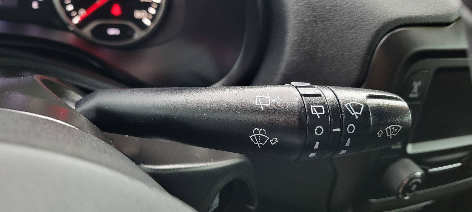Used 2019 Jeep Renegade Sport image 15