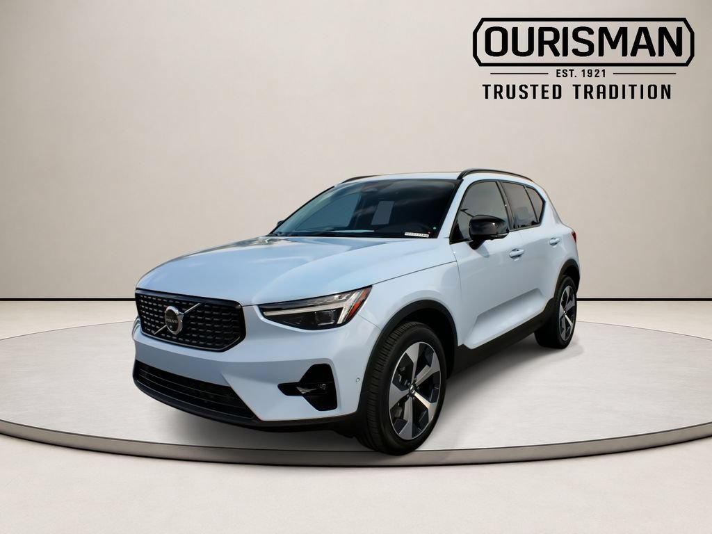 Used 2026 Volvo XC40 B5 Plus w/ Protection Package Premier AWD/4WD image 5