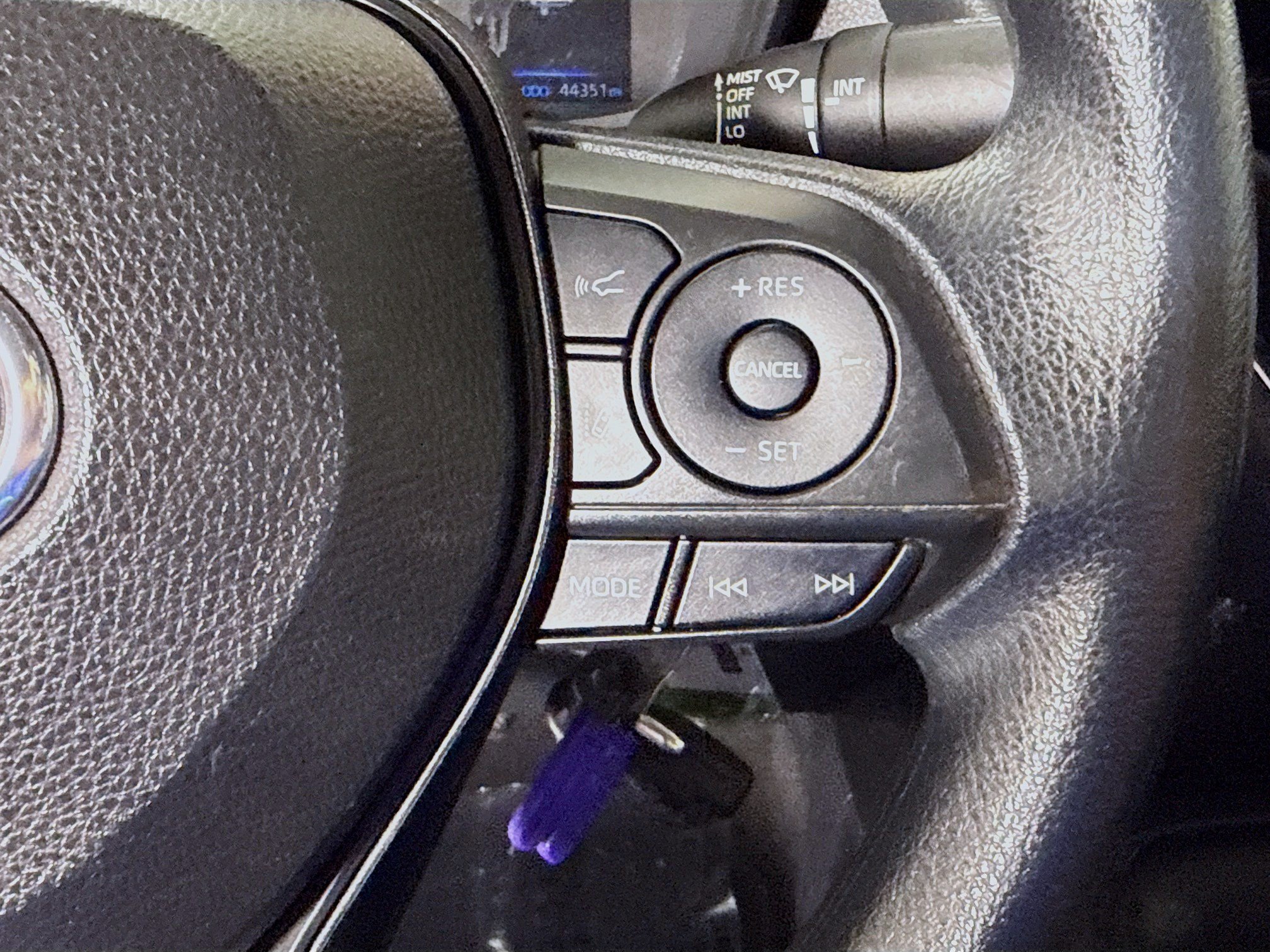 Used 2022 Toyota Corolla LE FWD image 15