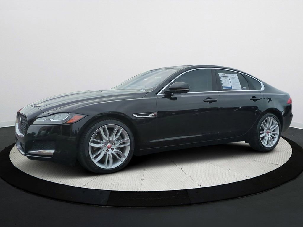 Used 2016 Jaguar XF Prestige image 1