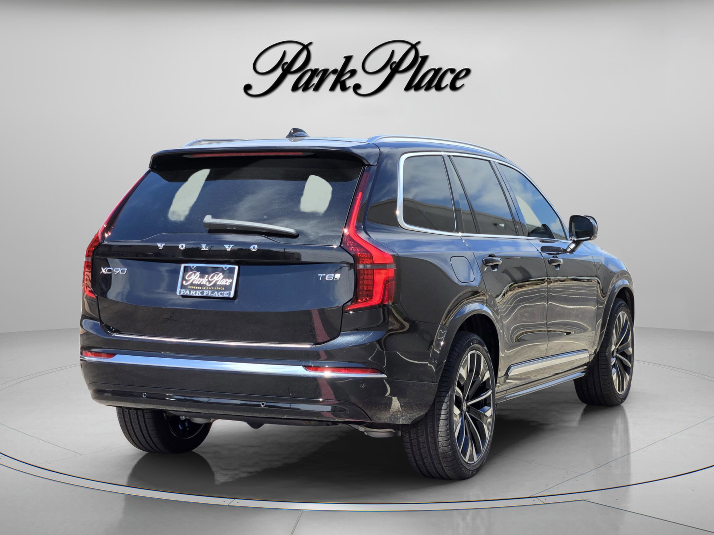 New 2026 Volvo XC90 T8 Ultra w/ Protection Package Premier image 6