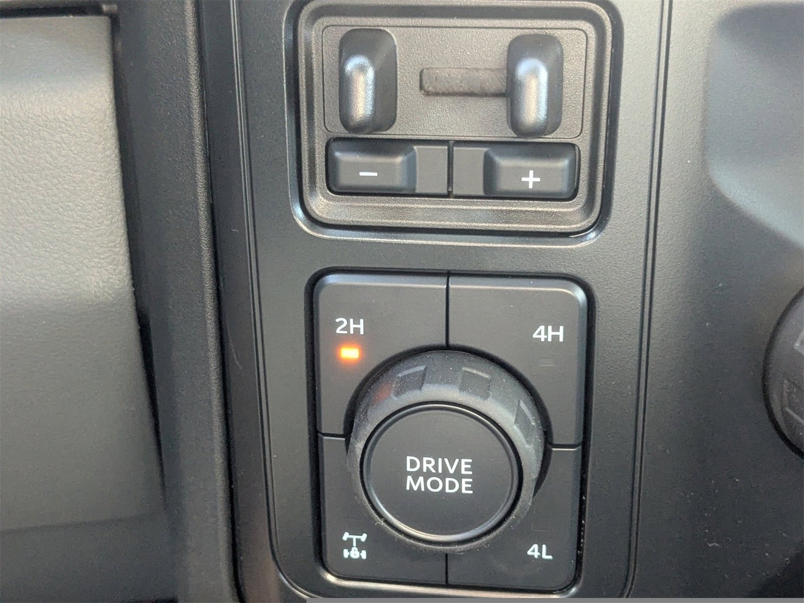 Used 2025 Ford F250 XL w/ STX Appearance Package image 25