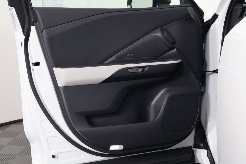 New 2026 Lexus TX 500h AWD image 8