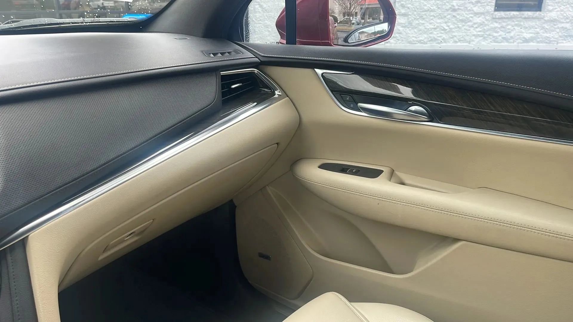 Used 2019 Cadillac XT5 Sport Utility 4D image 19