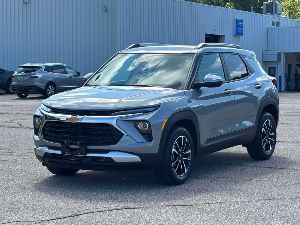 New 2026 Chevrolet TrailBlazer LT w/ LT Cold Weather Package FWD image 24