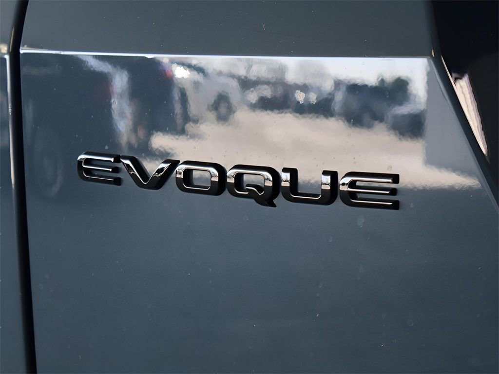 Used 2026 Land Rover Range Rover Evoque Dynamic SE AWD/4WD image 8