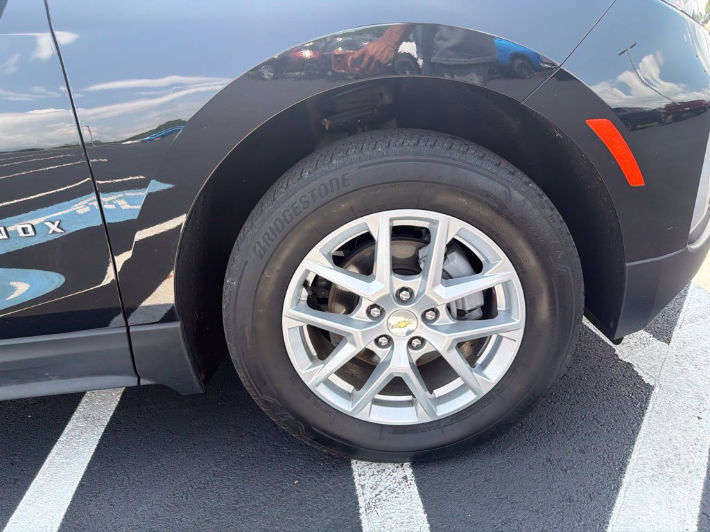 Used 2023 Chevrolet Equinox LT AWD/4WD image 16