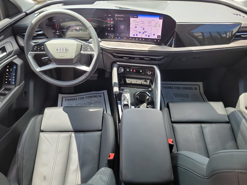 Used 2025 Audi Q5 Premium Plus w/ Premium Plus AWD/4WD image 16
