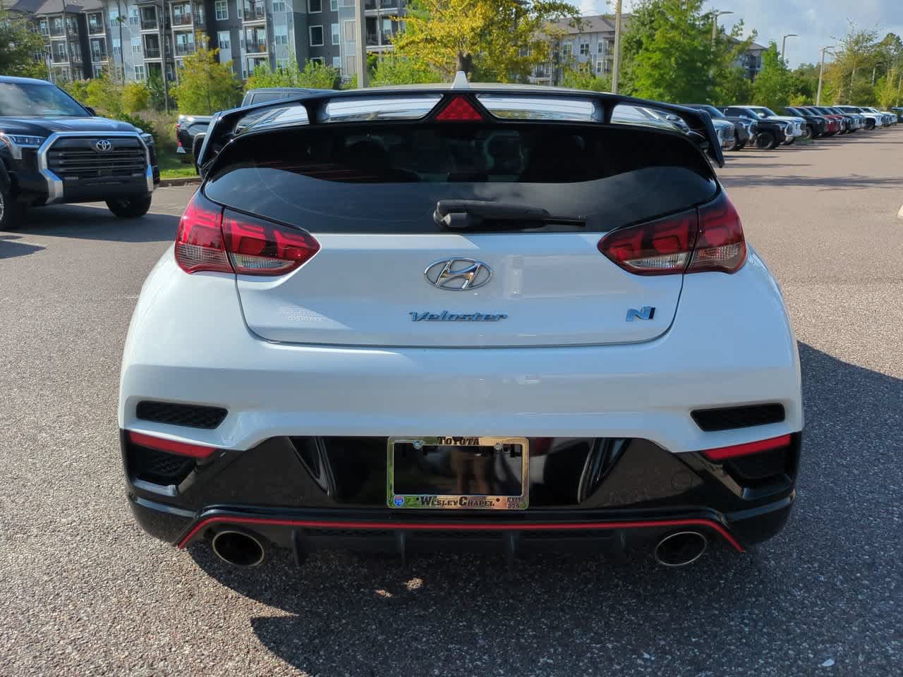Used 2022 Hyundai Veloster N FWD image 5