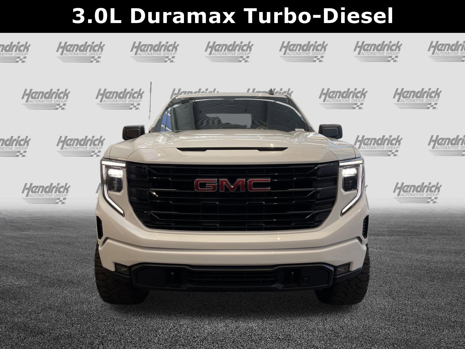 Used 2024 GMC Sierra 1500 Elevation AWD/4WD image 3