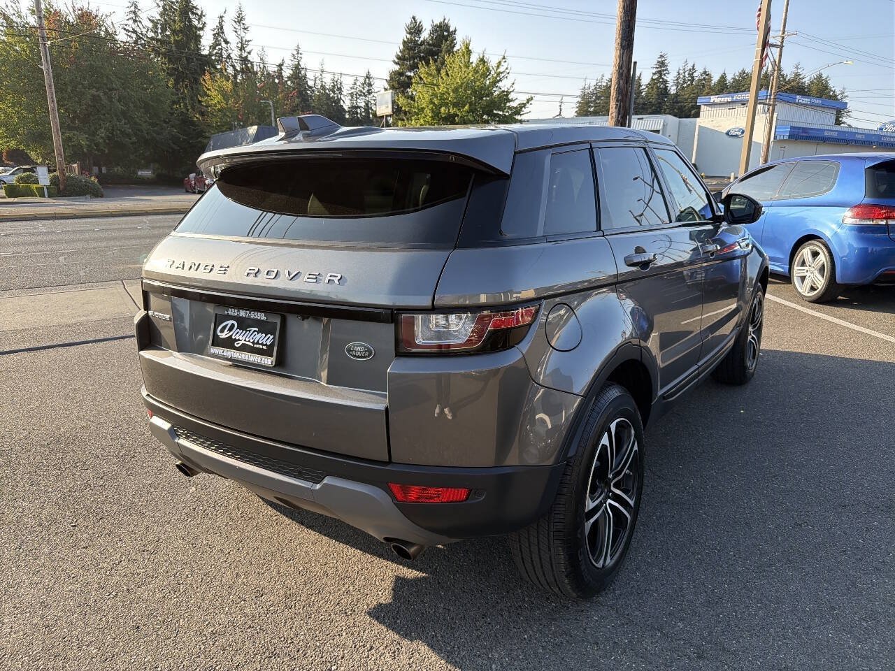 Used 2017 Land Rover Range Rover Evoque SE Premium AWD/4WD image 9