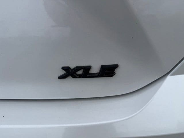Used 2025 Toyota Camry XLE w/ Premium Package AWD/4WD image 22