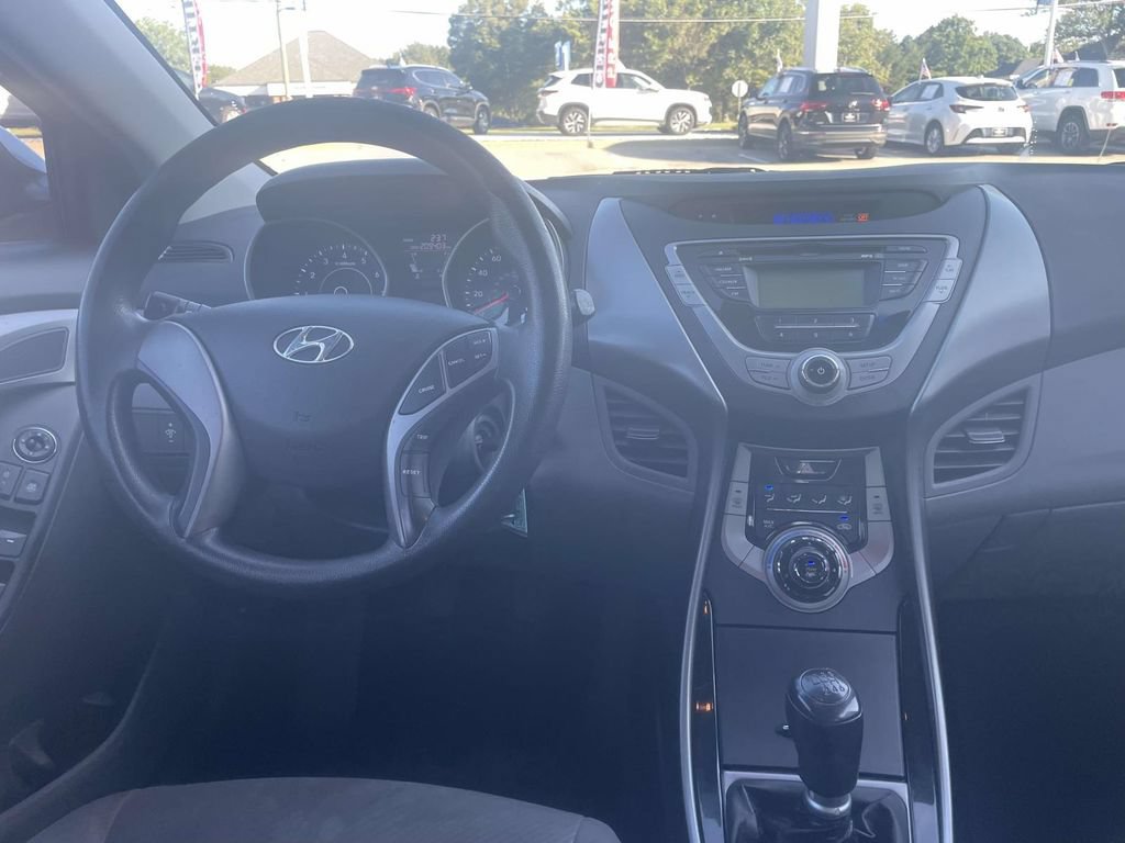 Used 2013 Hyundai Elantra GLS FWD image 15