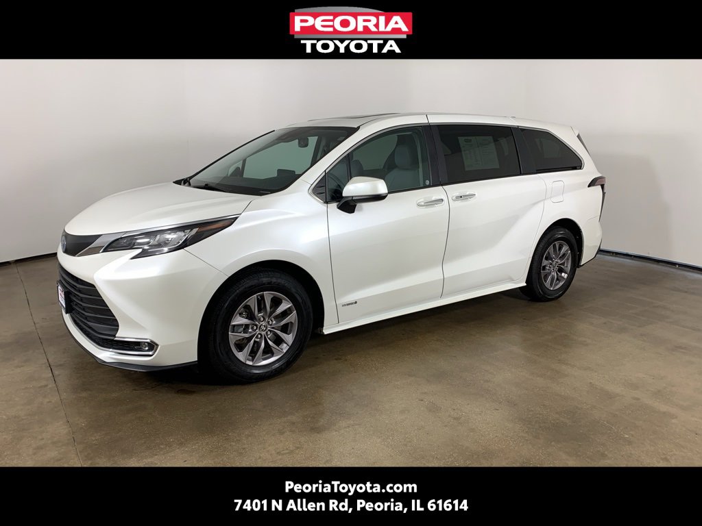 Used 2021 Toyota Sienna XLE