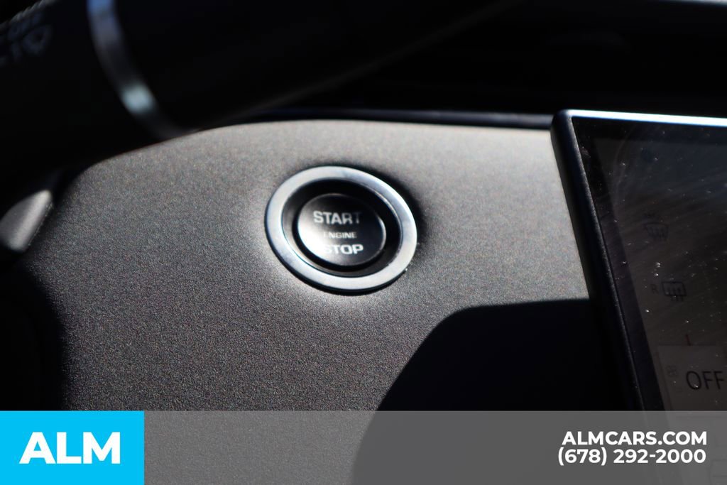 Used 2024 Land Rover Range Rover Evoque Dynamic SE image 37