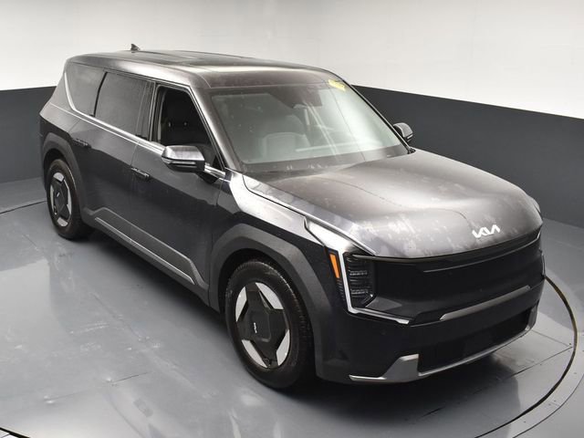 Used 2026 Kia EV9 Light image 41
