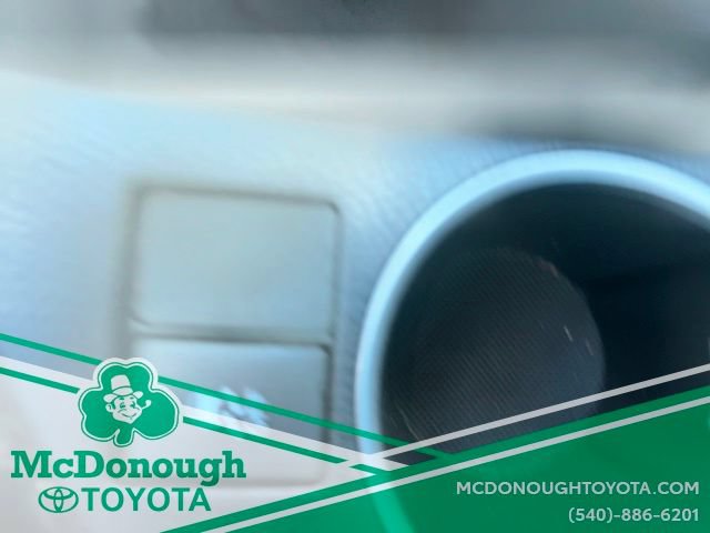 Used 2014 Toyota Corolla LE FWD image 18