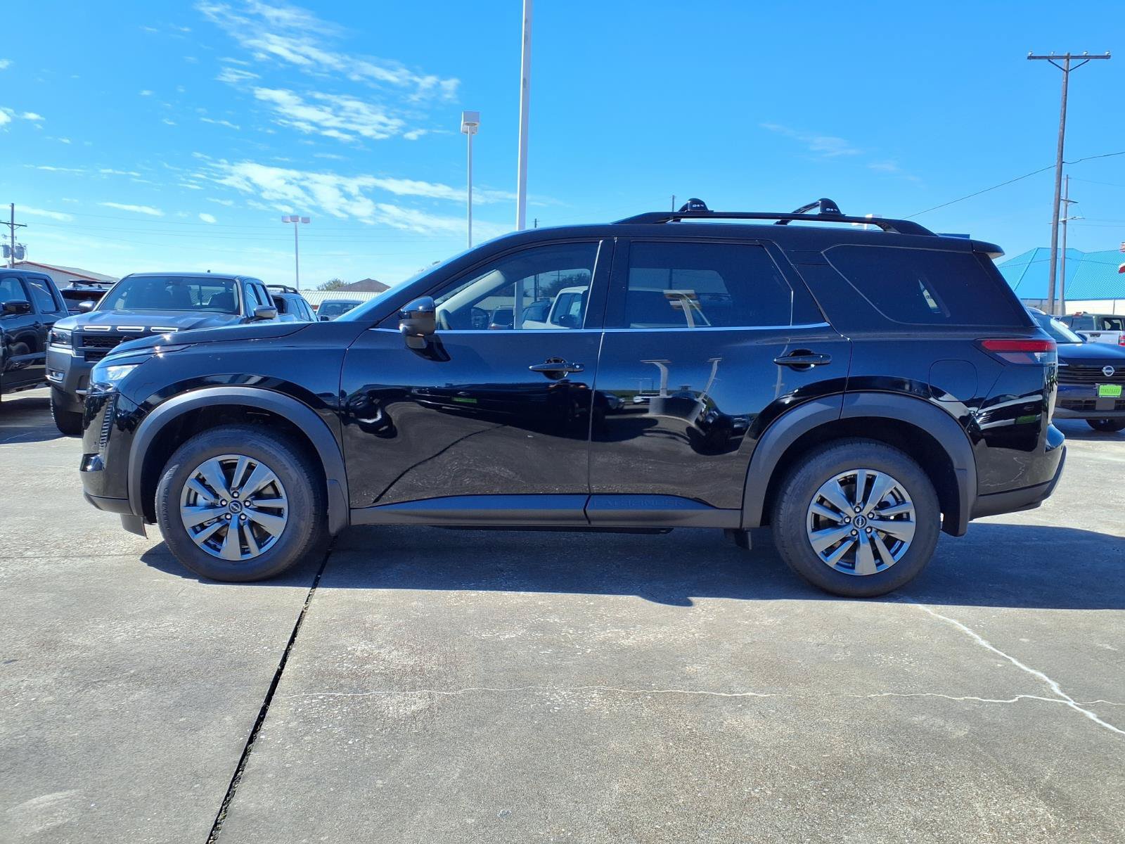 New 2026 Nissan Pathfinder SV FWD image 7