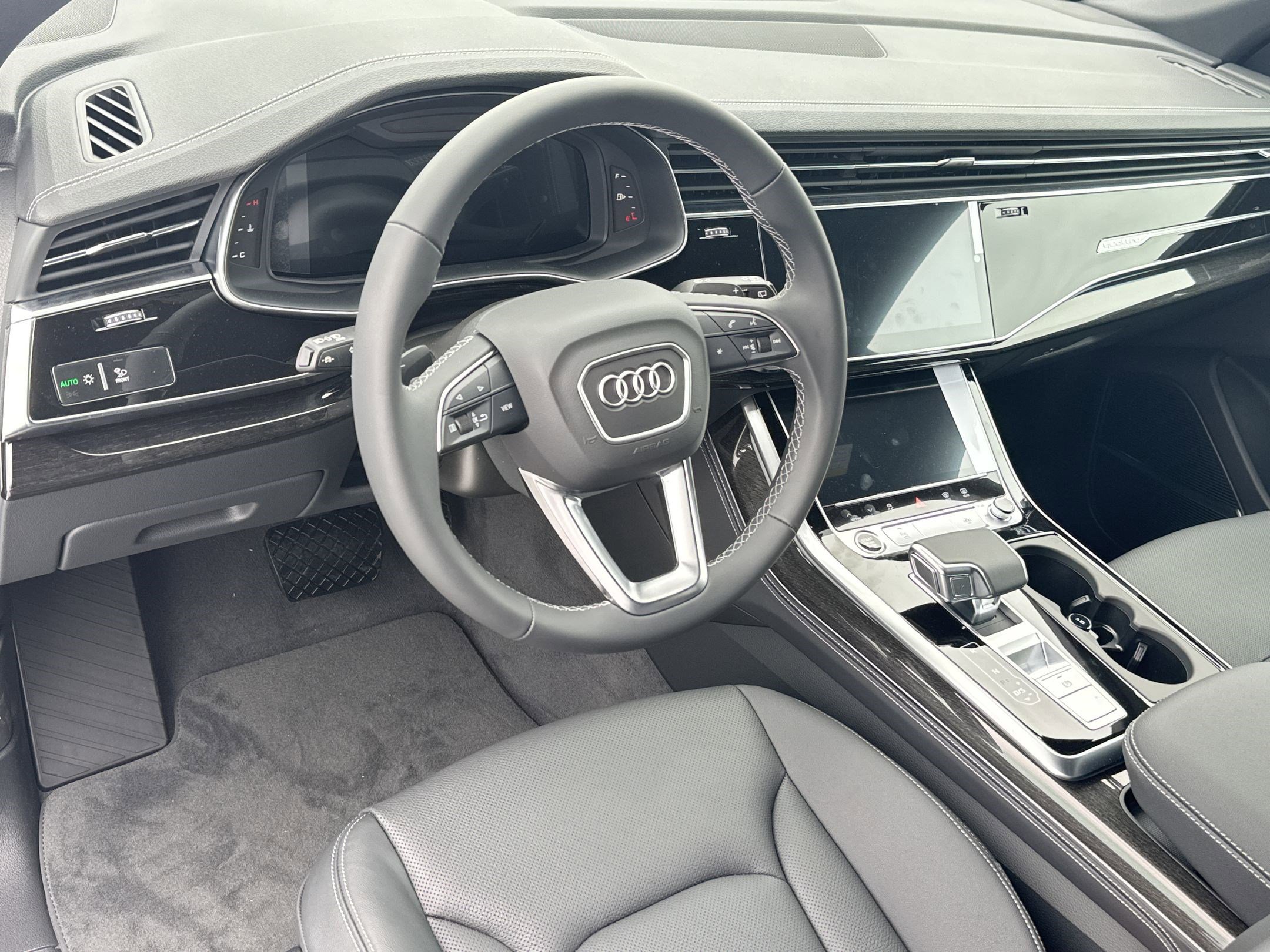 New 2026 Audi Q8 Premium Plus AWD/4WD image 4