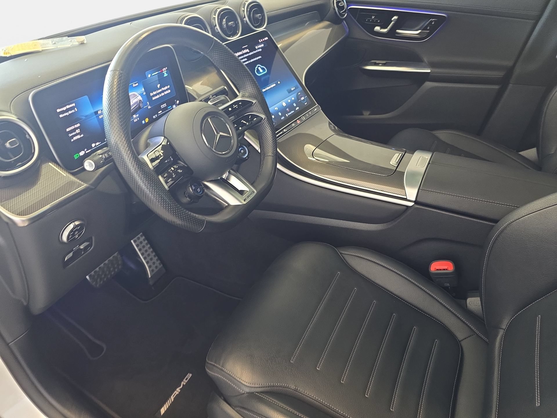 Used 2025 Mercedes-Benz GLC 43 AMG 4MATIC image 16