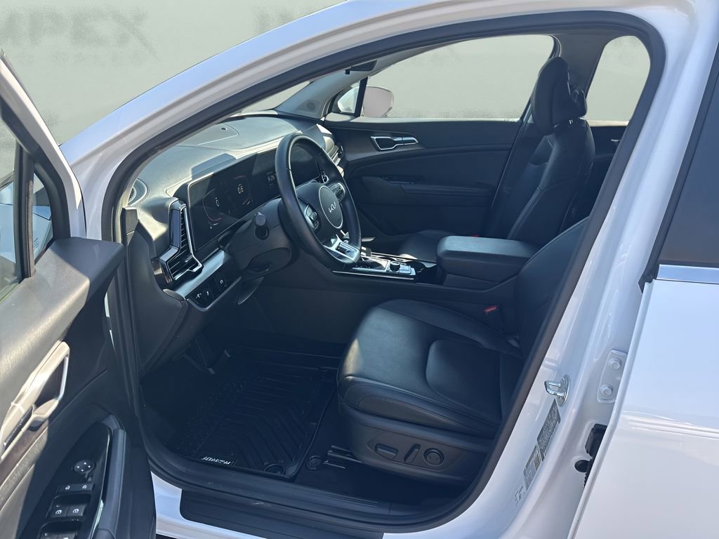 Used 2024 Kia Sportage EX FWD image 9