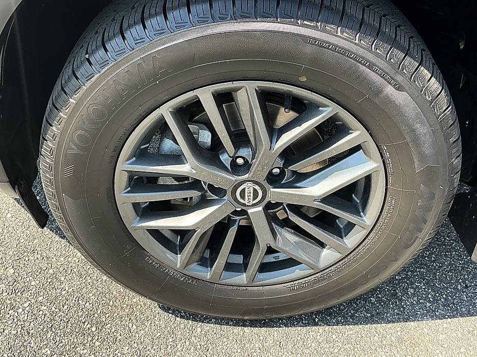 Used 2021 Nissan Rogue S FWD image 8