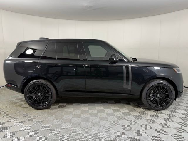 New 2025 Land Rover Range Rover SE image 8