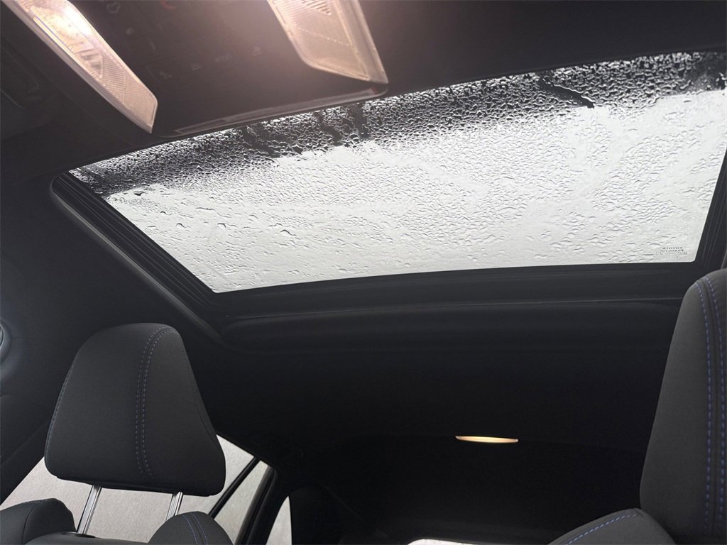 Used 2022 Toyota RAV4 SE image 23