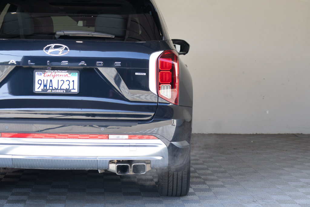 Used 2023 Hyundai Palisade Calligraphy w/ Cargo Package AWD/4WD image 13