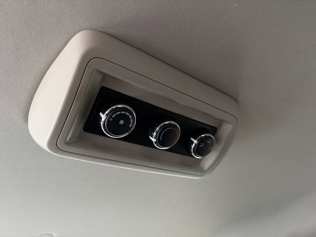Used 2017 Dodge Grand Caravan SE w/ Power Window Group image 19